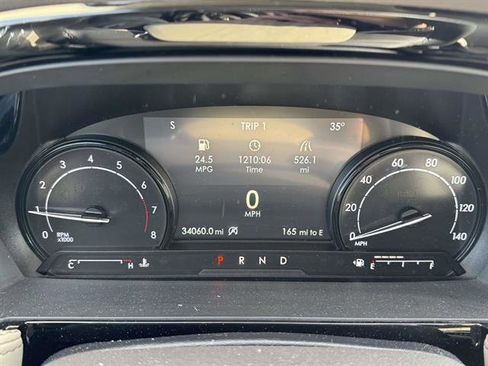 Used 2022 Lincoln Corsair Standard w/ Equipment Group 101A image 12