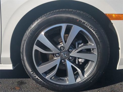 Used 2023 Honda Odyssey Touring image 10