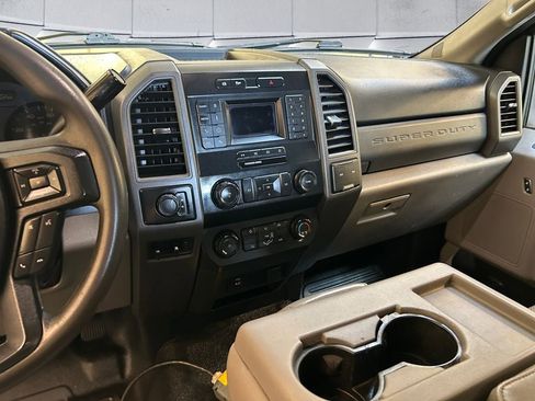 Used 2020 Ford F350 XL w/ Power Equipment Group image 12