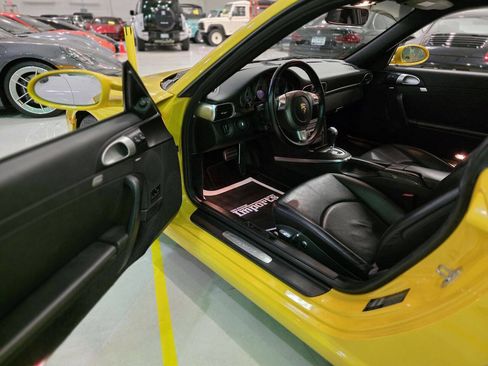 Used 2005 Porsche 911 Carrera S image 9