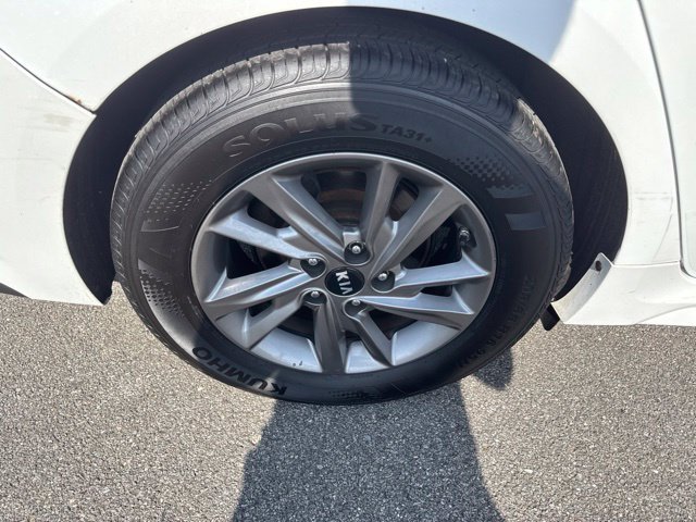 Used 2020 Kia Optima LX FWD image 9