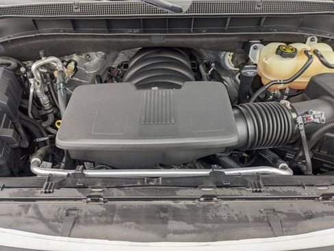 Used 2022 Chevrolet Suburban RST w/ Luxury Package AWD/4WD image 23