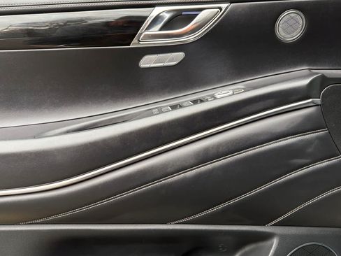 Used 2025 Genesis GV80 2.5T Standard AWD/4WD image 14