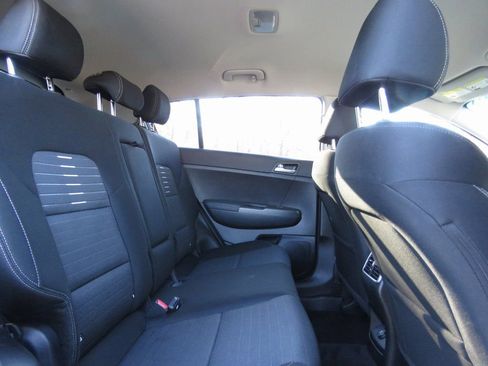 Used 2021 Kia Sportage LX w/ LX AWD Popular Package image 16