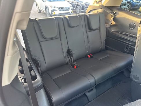 Certified 2025 Subaru Ascent Limited w/ Popular Package #2 image 17