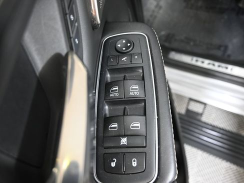 Used 2020 RAM 1500 Limited AWD/4WD image 19