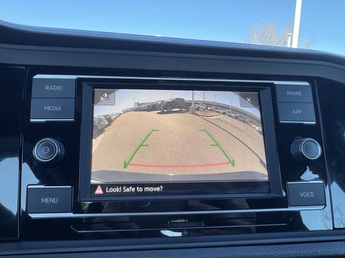 Used 2023 Volkswagen Jetta Sport image 26