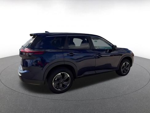 Used 2025 Nissan Rogue SV image 15