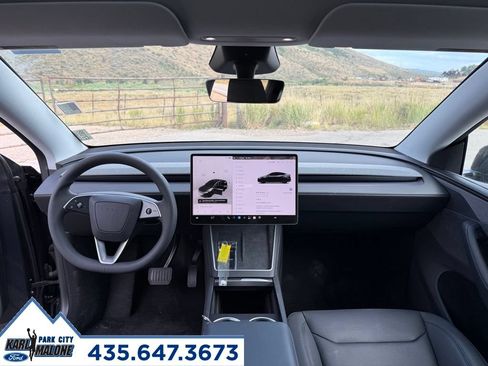 Used 2026 Tesla Model Y AWD image 30