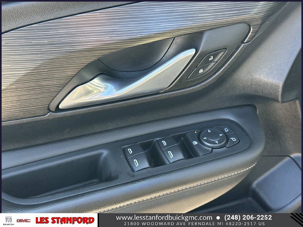 Used 2024 GMC Terrain SLE FWD image 17