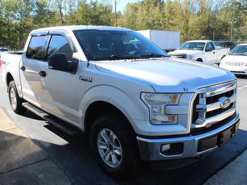 Used 2016 Ford F150 XLT w/ Trailer Tow Package image 2