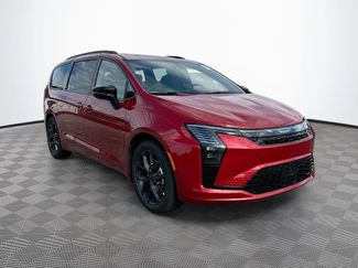 New 2027 Chrysler Pacifica Limited w/ S Appearance Package FWD video 2