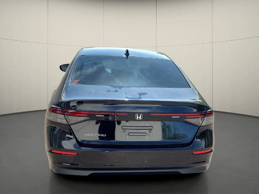 Used 2023 Honda Accord LX image 6