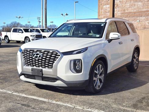Used 2022 Hyundai Palisade SEL w/ Premium Package image 4