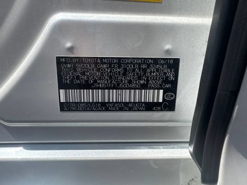 Used 2018 Lexus LS 500 w/ Interior Upgrade Package RWD image 8