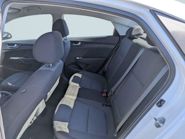 Used 2021 Hyundai Accent SE FWD image 12