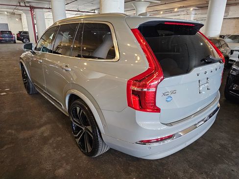 Certified 2025 Volvo XC90 B6 Ultra w/ Protection Package AWD/4WD image 2
