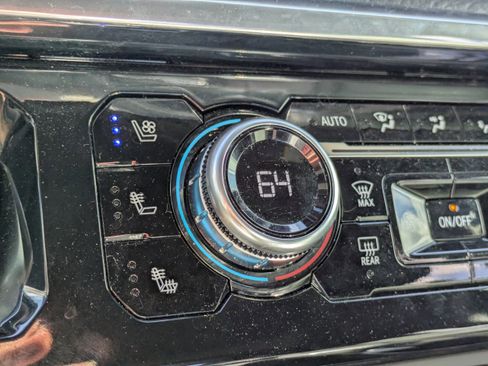 Used 2025 GMC Sierra 1500 Denali w/ Denali Reserve Package image 24