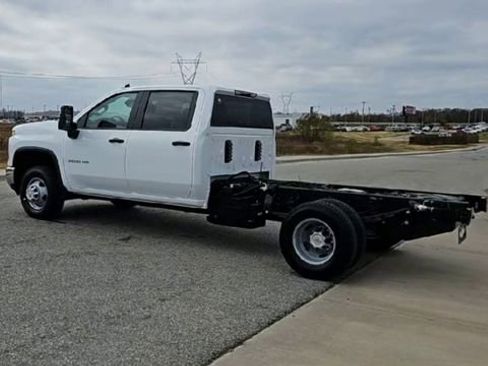 New 2026 Chevrolet Silverado 3500 W/T AWD/4WD image 6