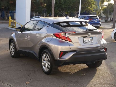 Used 2019 Toyota C-HR LE image 6