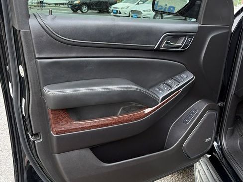 Used 2016 GMC Yukon SLT AWD/4WD image 18
