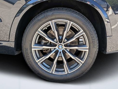 Used 2019 BMW X5 xDrive40i w/ M Sport Package AWD/4WD image 11