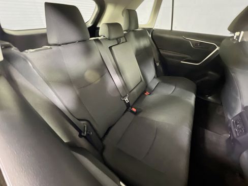 Used 2019 Toyota RAV4 LE image 24