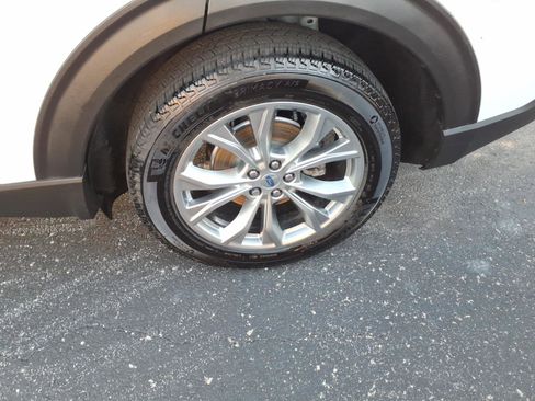 Used 2020 Ford Explorer Limited image 10