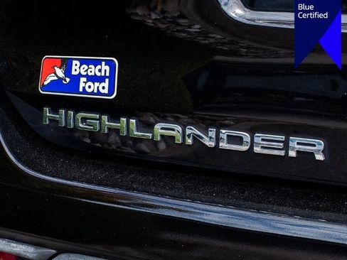 Used 2022 Toyota Highlander Bronze Edition AWD/4WD image 11
