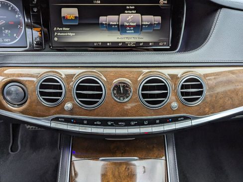 Used 2016 Mercedes-Benz S 550 4MATIC Sedan image 25