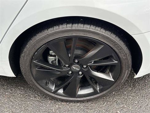 Used 2023 Genesis G70 2.0T w/ Sport Prestige Package image 10