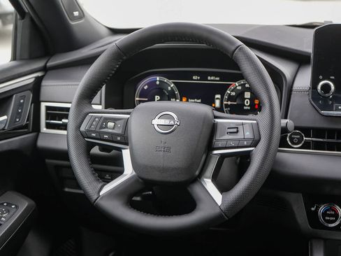 New 2026 Nissan Rogue Platinum AWD/4WD image 17