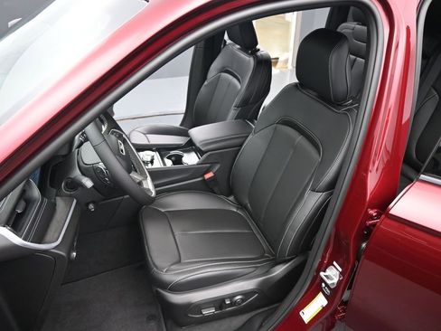 New 2025 Jeep Grand Cherokee Limited w/ Luxury Tech Group II image 11