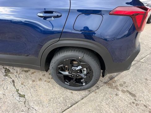 New 2026 Kia Seltos EX AWD/4WD image 6