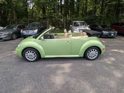 Used 2004 Volkswagen Beetle GLS FWD image 18