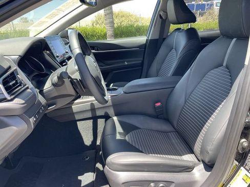 Used 2024 Toyota Camry SE w/ Convenience Package FWD image 18