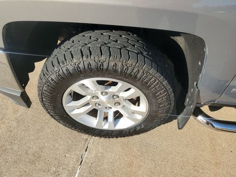 Used 2017 Chevrolet Silverado 1500 LT w/ All Star Edition image 38