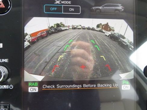 Used 2025 Subaru Outback Limited image 14