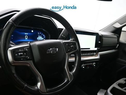 Used 2022 Chevrolet Silverado 1500 RST AWD/4WD image 10