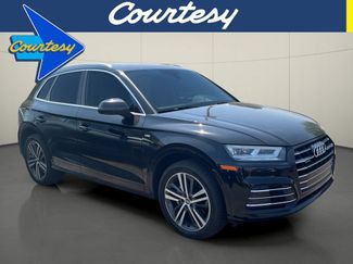 Used 2020 Audi Q5 e Premium Plus w/ Premium Plus Package AWD/4WD video 1