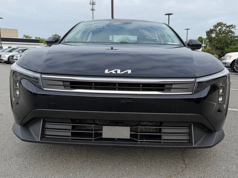 Certified 2025 Kia K4 FWD image 2