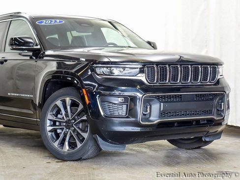 Used 2023 Jeep Grand Cherokee L Overland image 3