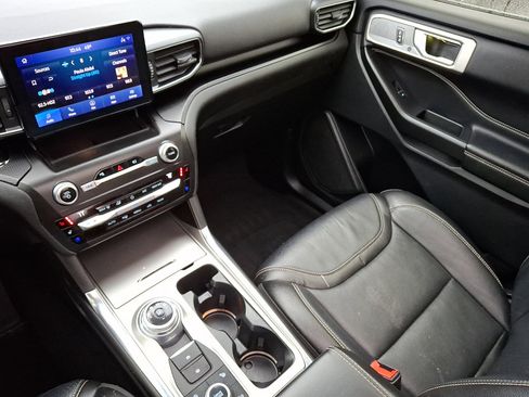 Used 2020 Ford Explorer ST w/ ST Street Pack image 24