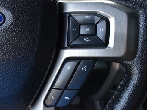 Used 2015 Ford F150 Platinum image 16