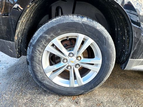 Used 2013 Chevrolet Equinox LS image 25