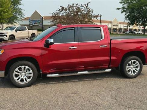 Used 2023 Chevrolet Silverado 1500 LTZ w/ LTZ Premium Package AWD/4WD image 5
