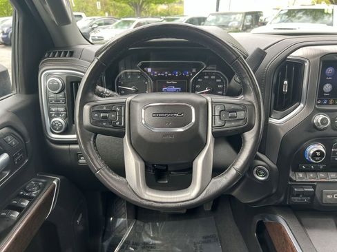 Used 2020 GMC Sierra 3500 Denali w/ Denali Ultimate Package AWD/4WD image 24