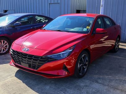 Used 2023 Hyundai Elantra SEL w/ Convenience Package