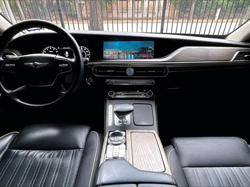 Used 2021 Genesis G90 3.3T Premium image 16