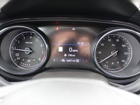 Used 2020 Buick Encore GX Essence w/ Experience Buick Package AWD/4WD image 30